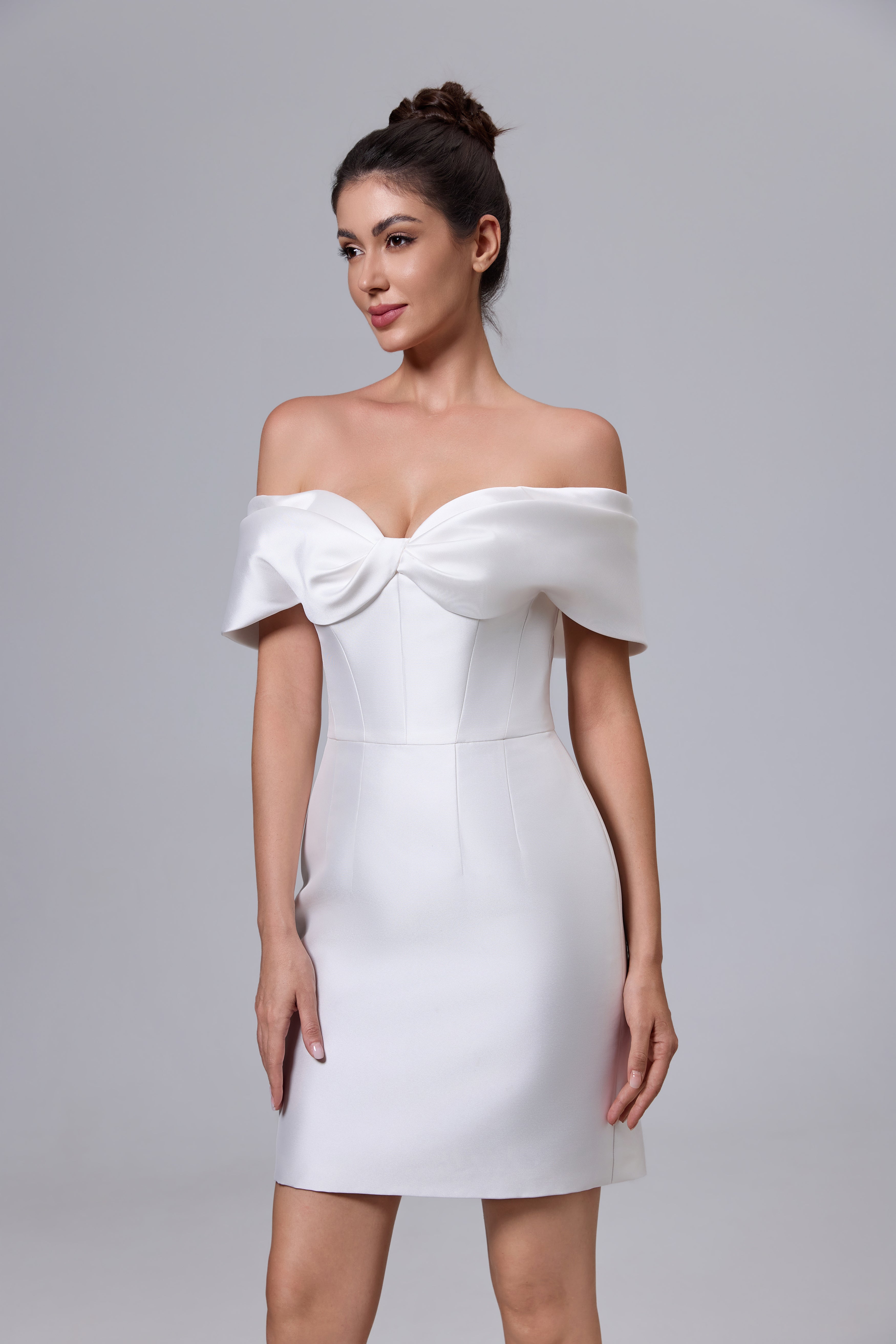 Knielanges handgemachtes Hochzeitskleid, kurzes Brautkleid LVB2526