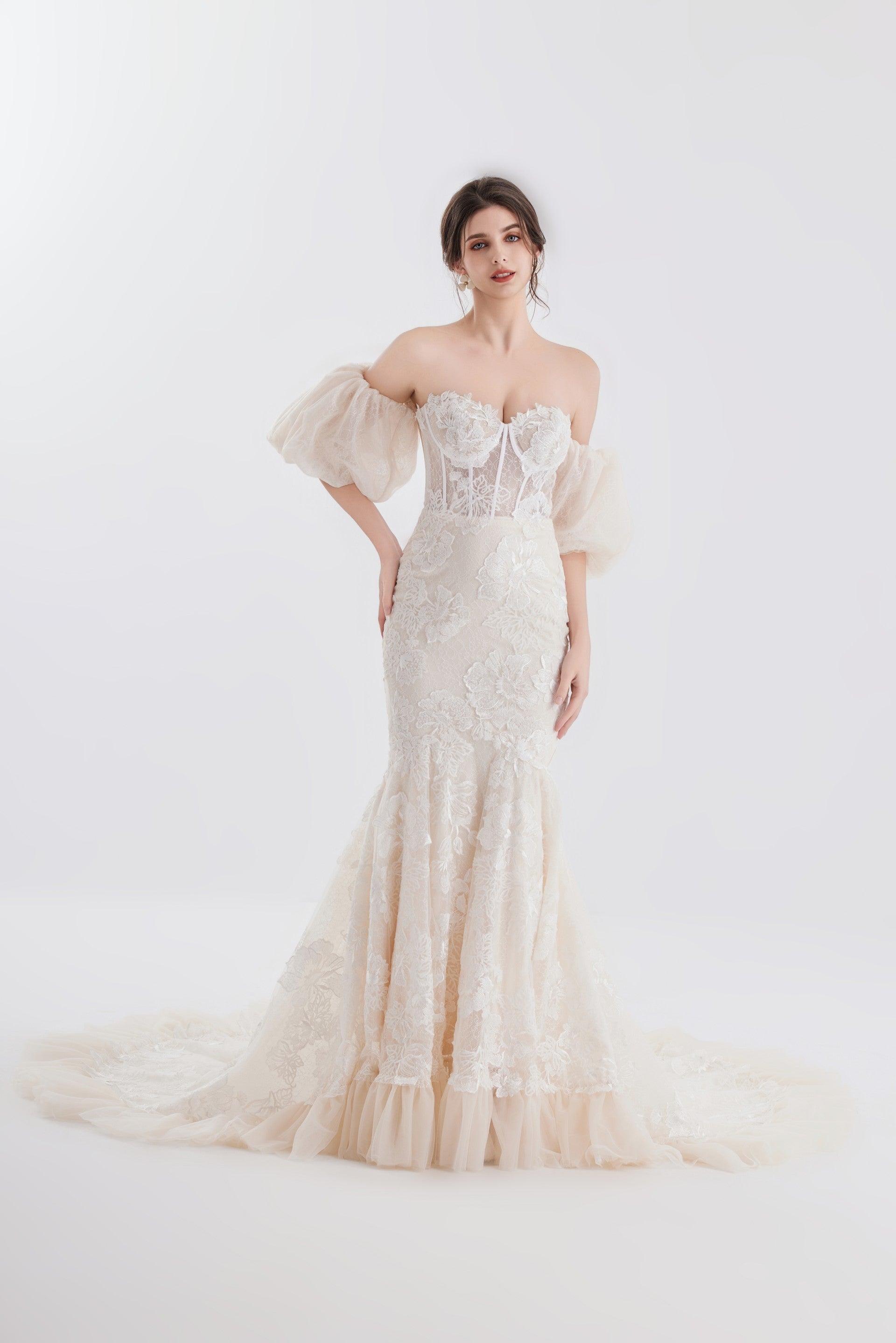 Sexy Meerjungfrau-Brautkleid aus Spitze mit abnehmbaren Ärmeln LVB2609