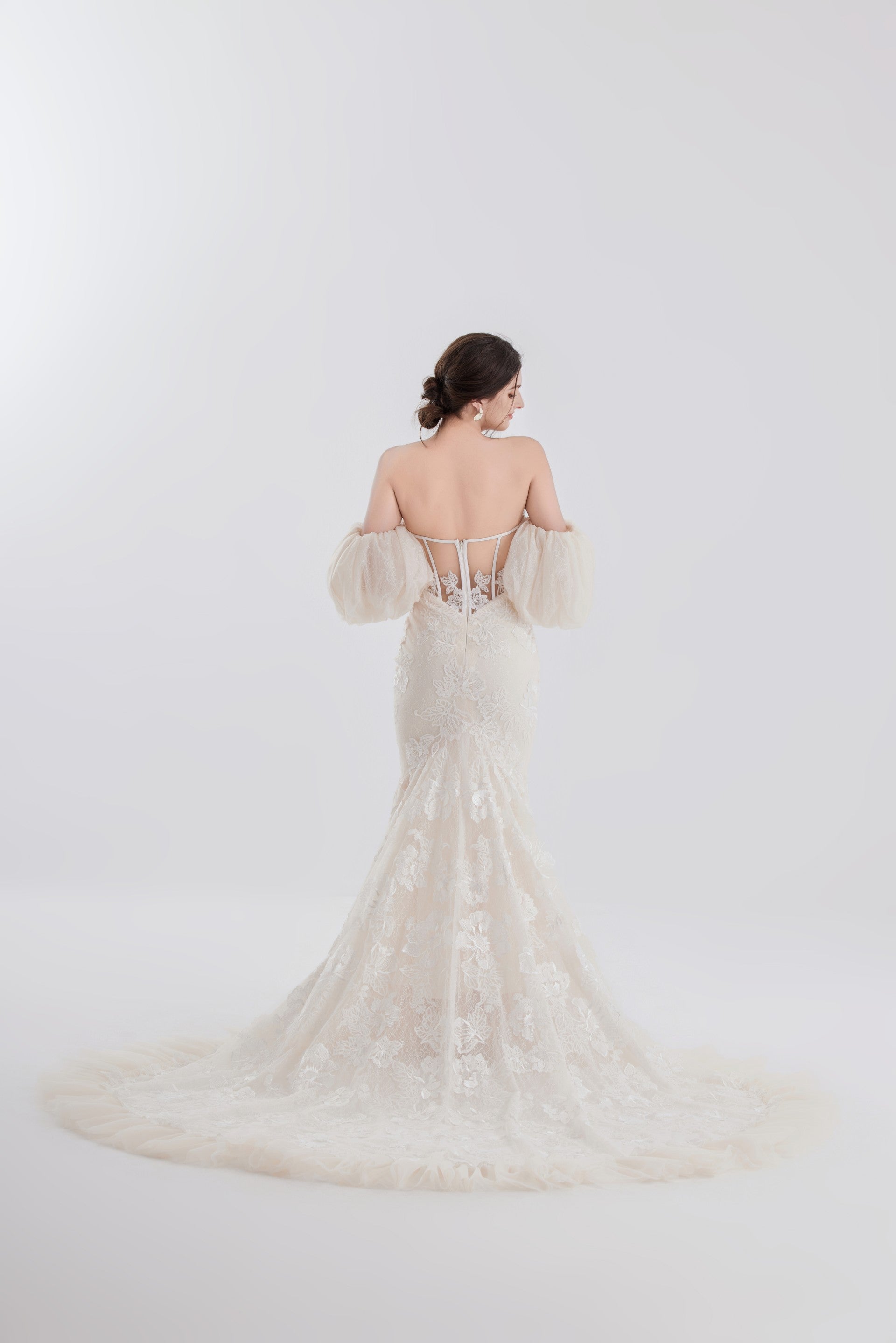 Sexy Meerjungfrau-Brautkleid aus Spitze mit abnehmbaren Ärmeln LVB2609