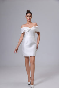 SEXY SATIN-BRAUTKLEID MIT ABNEHMBARER SCHLEPPE LVB2532