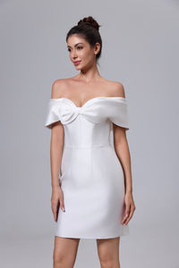 SEXY SATIN-BRAUTKLEID MIT ABNEHMBARER SCHLEPPE LVB2532