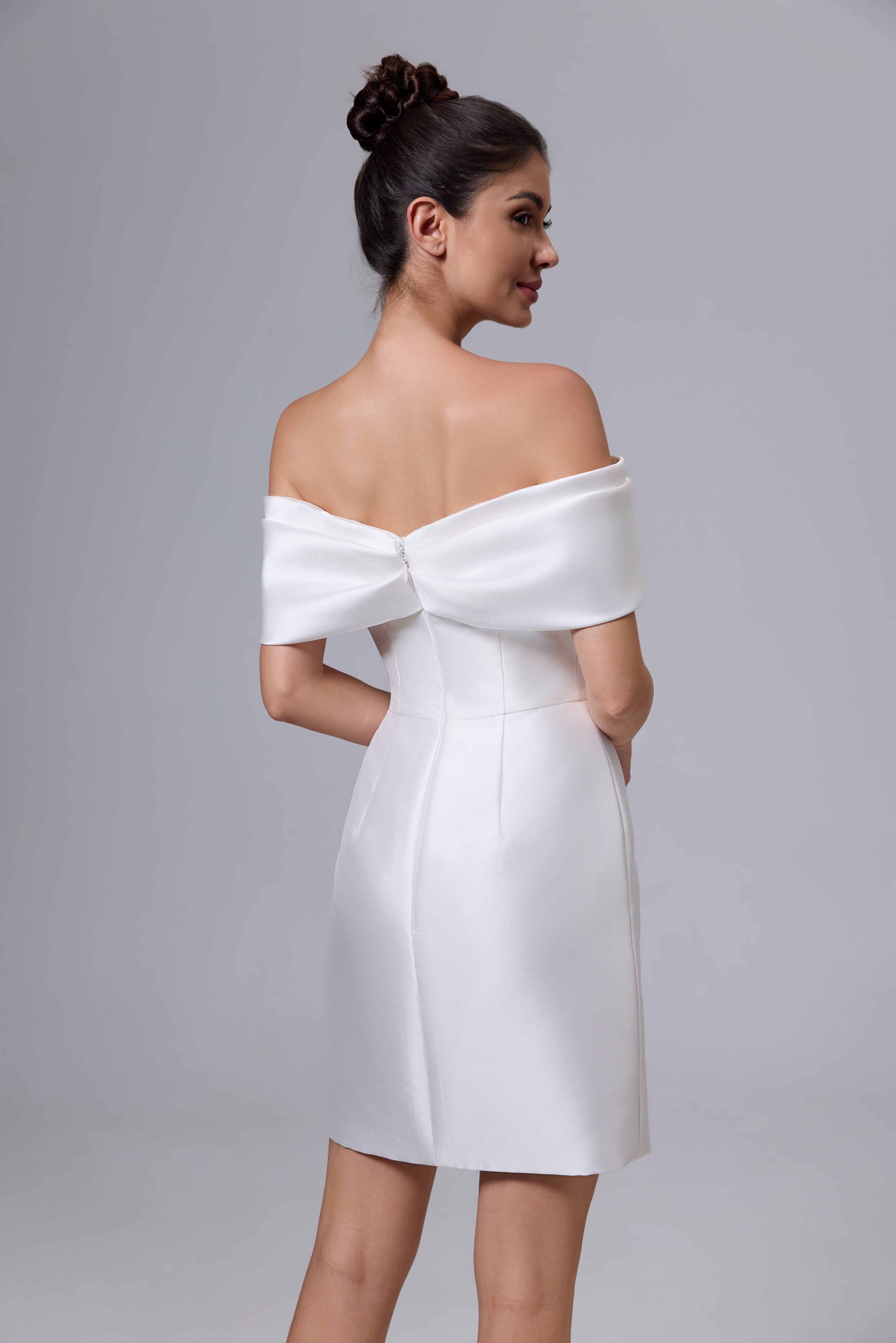 Knielanges handgemachtes Hochzeitskleid, kurzes Brautkleid LVB2526