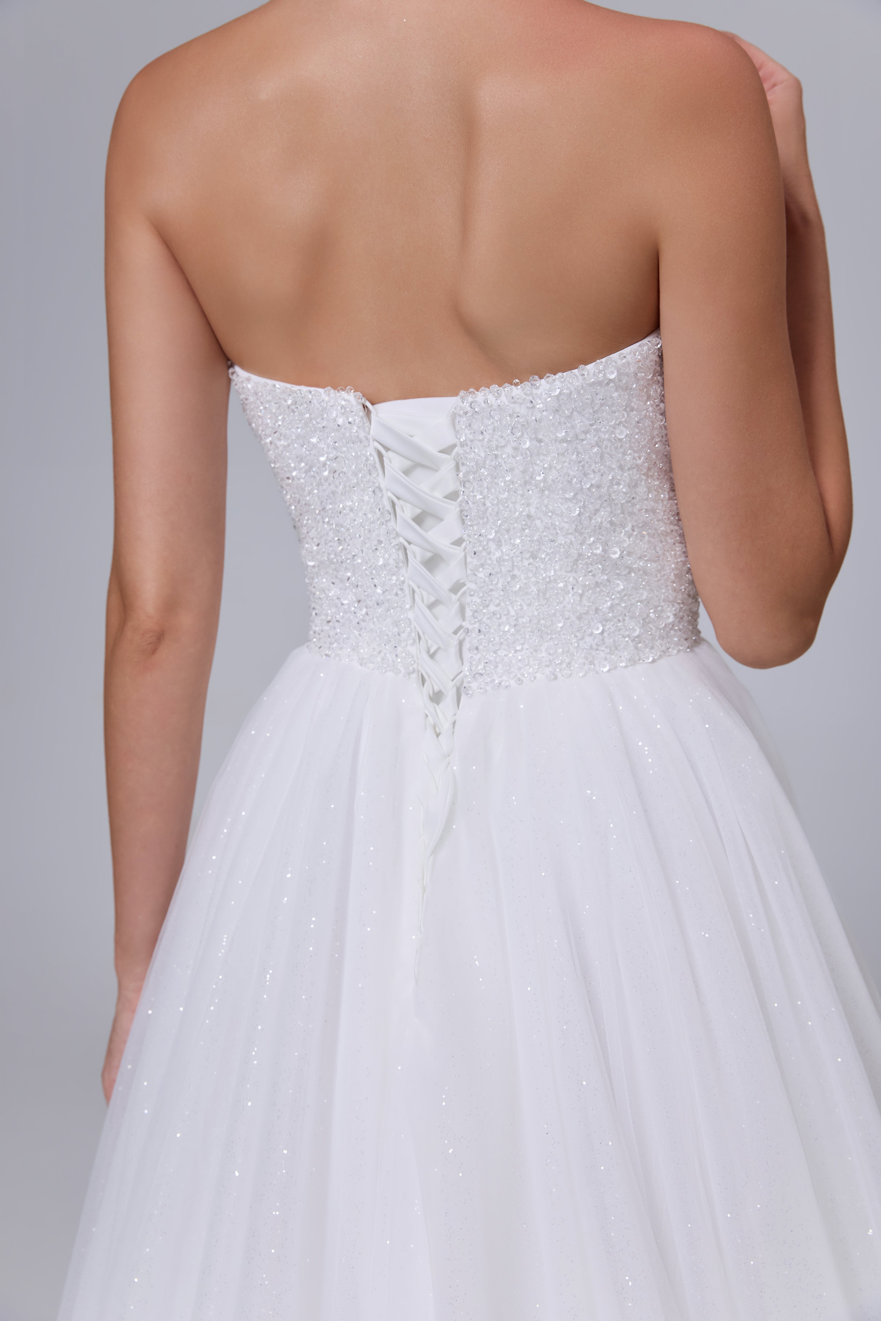 Perlenbesetztes Brautkleid LVB2530