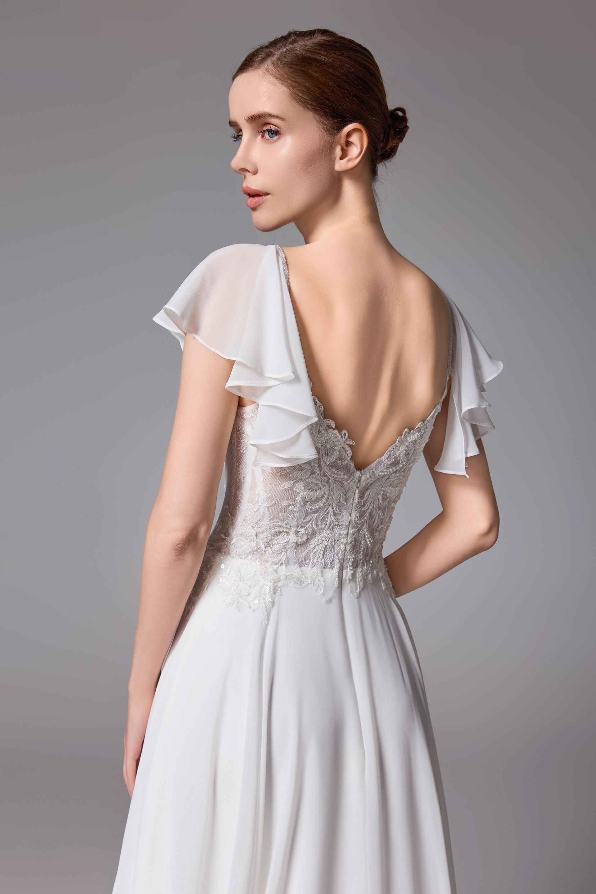Strandinspiriertes A-Linien-Brautkleid aus Spitze LVS2402