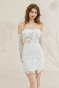 Knielanges Mini-Brautkleid aus Spitze mit abnehmbaren Ärmeln LVB2614