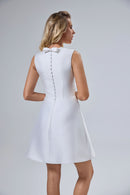 süßes knielanges Satin-Brautkleid LVB2521