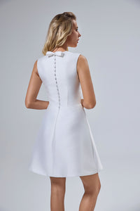 süßes knielanges Satin-Brautkleid LVB2521