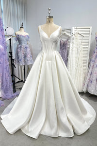 Minimalistisches, schlichtes Mikado-Etuikleid, schlichtes Brautkleid LVB2696