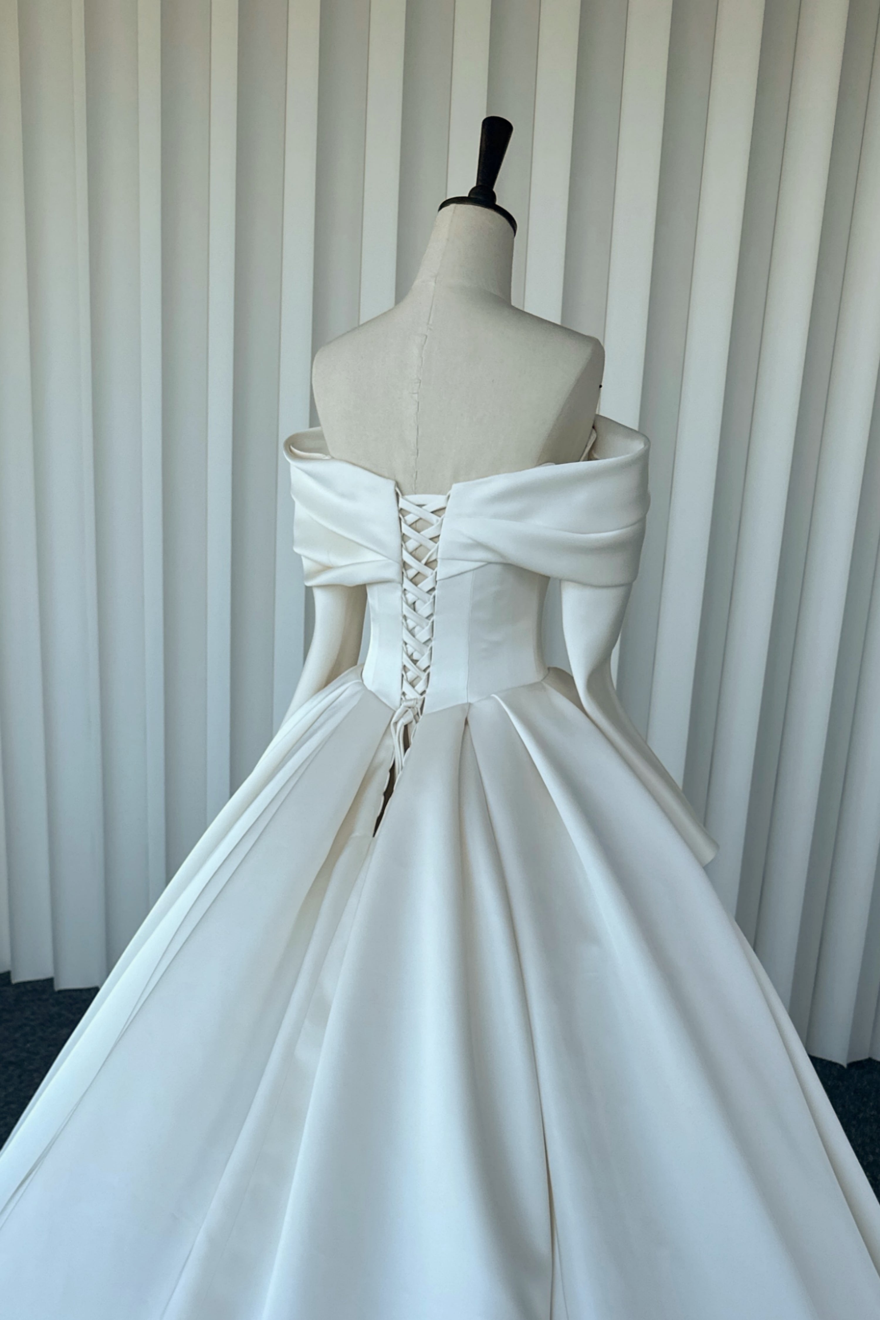 Hochzeitskleid / Brautkleid LVB2705