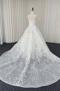 Hochzeitskleid / Brautkleid（inklusive Schleier und Handschuhe) LVB2707