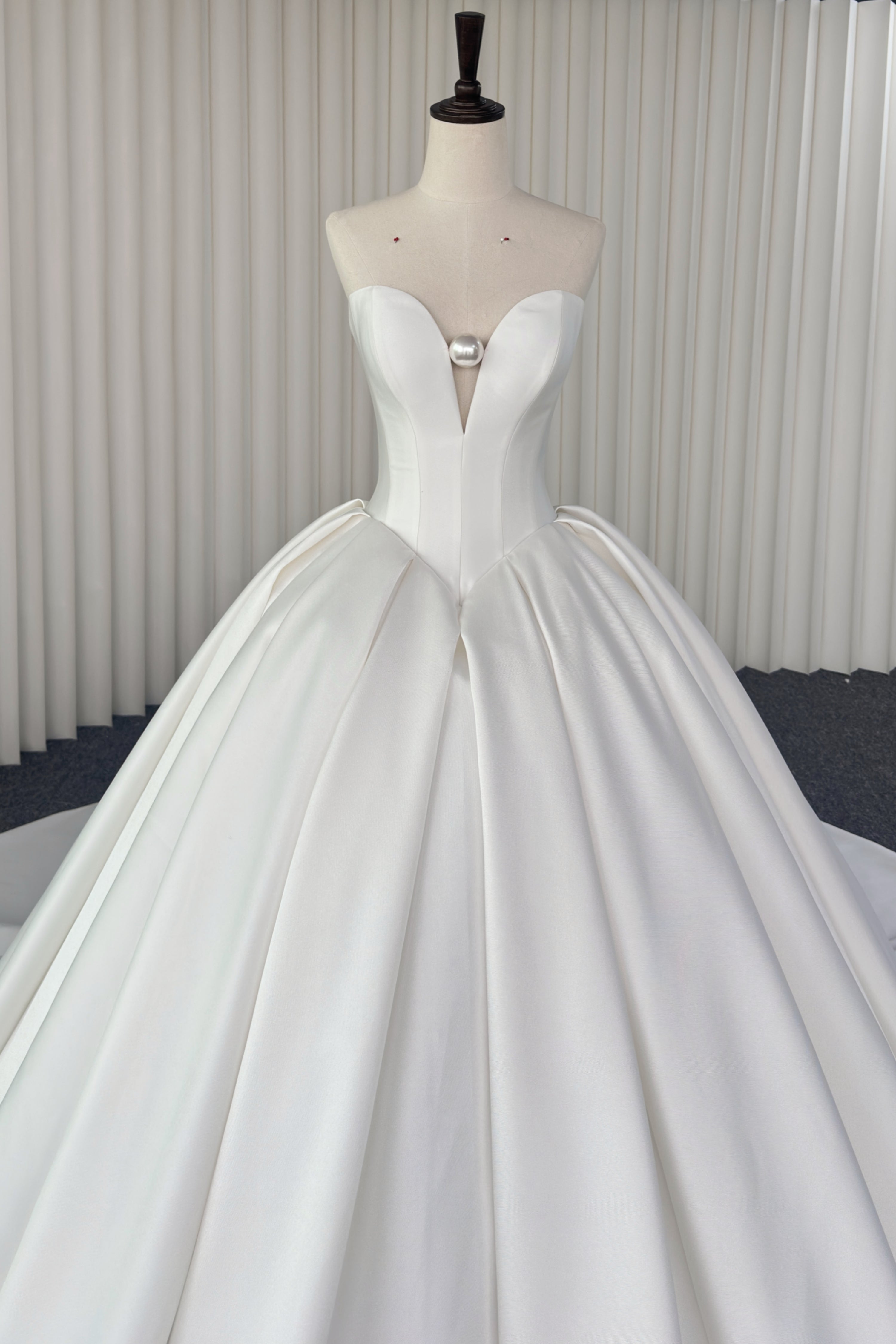 Hochzeitskleid / Brautkleid LVB2708