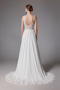 Chiffon-Brautkleid mit floralem V-Ausschnitt und sexy V-Rücken LVS2409