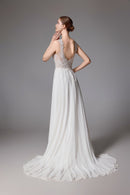 Chiffon-Brautkleid mit floralem V-Ausschnitt und sexy V-Rücken LVS2409