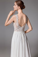 Chiffon-Brautkleid mit floralem V-Ausschnitt und sexy V-Rücken LVS2409