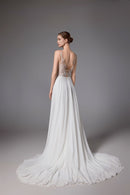 Rückenfreies Brautkleid mit romantischem Chiffonrock und oberschenkelhohem Schlitz LVS2403