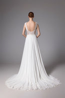 Rückenfreies Brautkleid aus perlenbesetzter Spitze mit romantischem Chiffon LVS2406