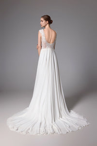 Rückenfreies Brautkleid aus perlenbesetzter Spitze mit romantischem Chiffon LVS2406