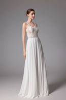 Perlenbesetztes Brautkleid mit romantischem Chiffonrock LVS2407