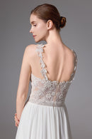 Perlenbesetztes Brautkleid mit romantischem Chiffonrock LVS2407
