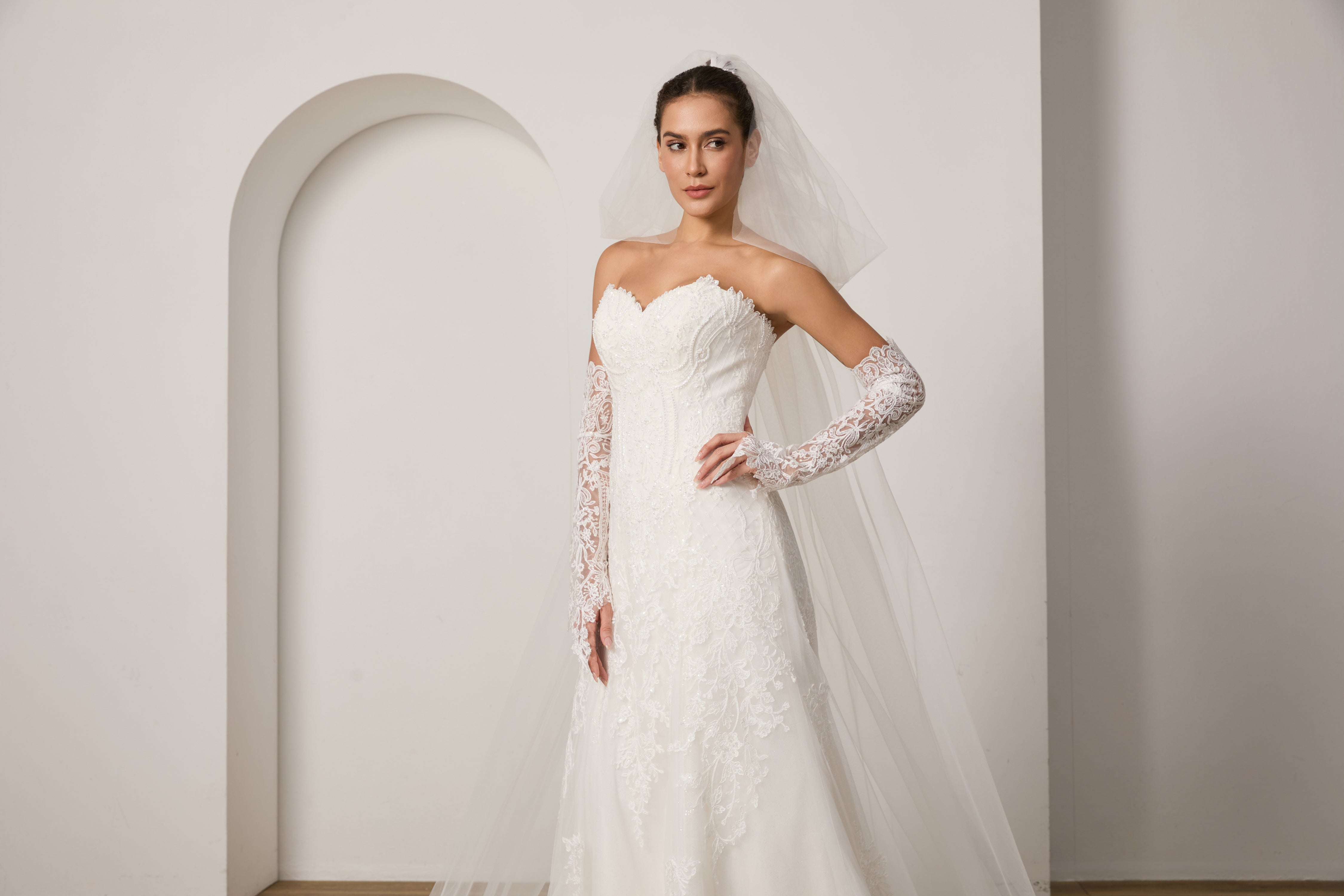 Alles-inklusive-Paket: Brautkleid, Schleier, Handschuhe aus Spitze - Limitierter Sonderpreis LVB2701