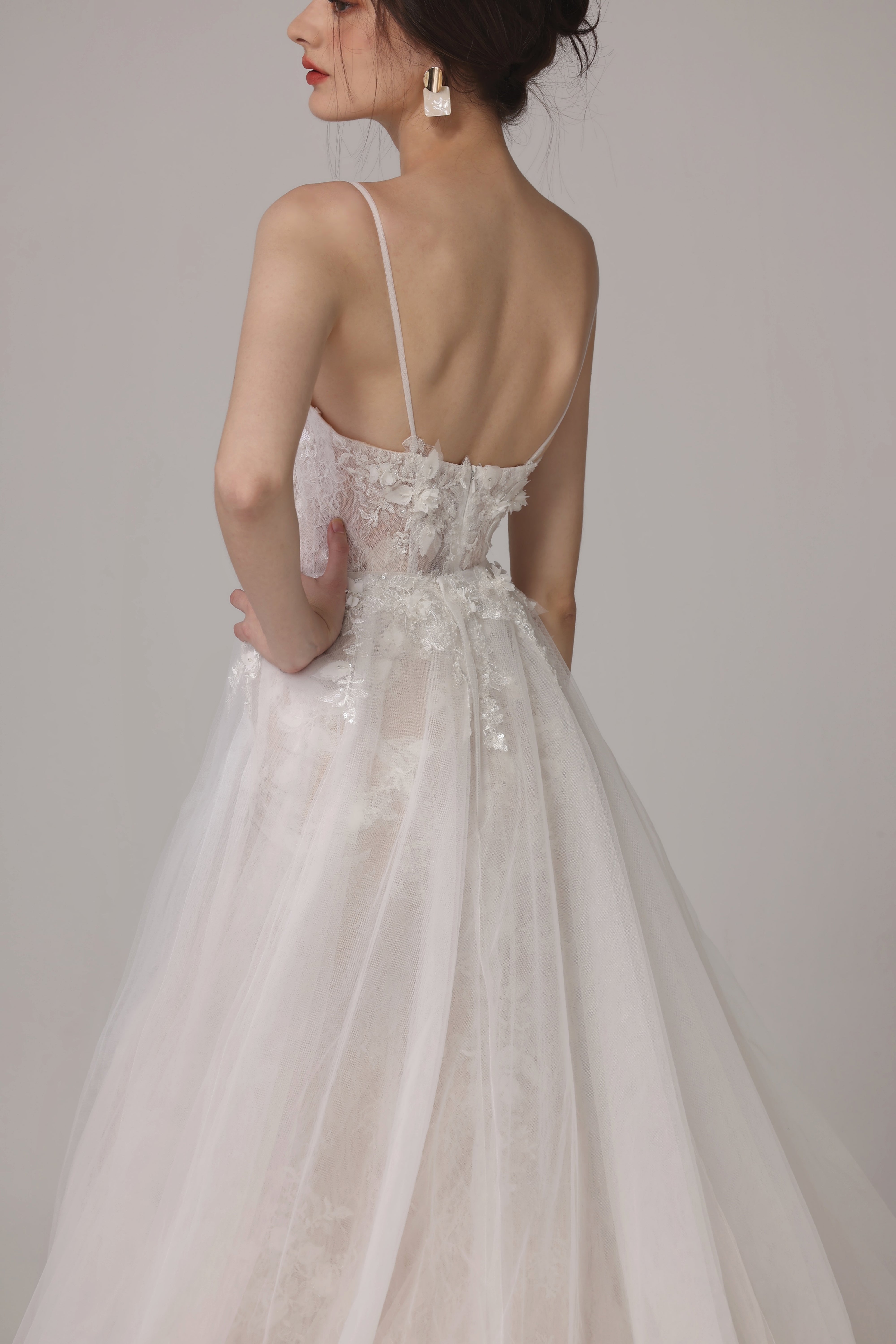 Meerjungfrau-Brautkleid mit floraler Spitze LVB2663