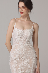 Meerjungfrau-Brautkleid mit floraler Spitze LVB2663