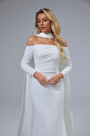 Schlichtes, schulterfreies, handgefertigtes Brautkleid mit langen Ärmeln und modernem Twist LVB2524
