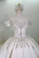 Luxuriöses Ballkleid aus Satin, handgefertigt, Brautkleid LVB2525