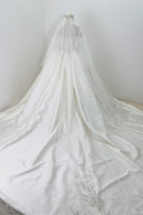 Luxuriöses Ballkleid aus Satin, handgefertigt, Brautkleid LVB2525
